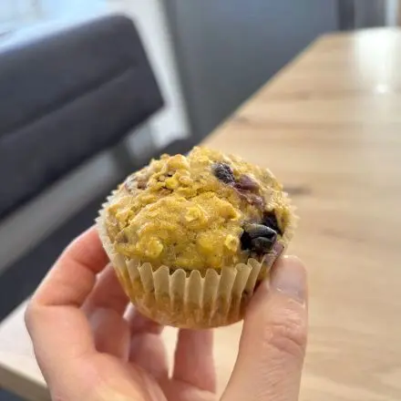 Apfel-Blaubeer-Muffins mit Erdnussbutter – saftig & schnell