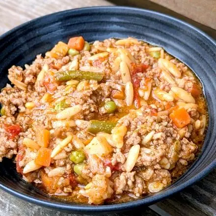 Orzo-Bolognese aus dem Slow Cooker