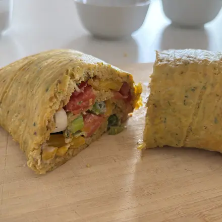 Low-Carb-Gemüserolle mit Ei