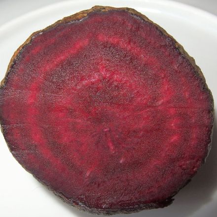 Shirts natürlich rot färben mit Roter Bete