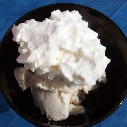 Geronnene Schlagsahne retten