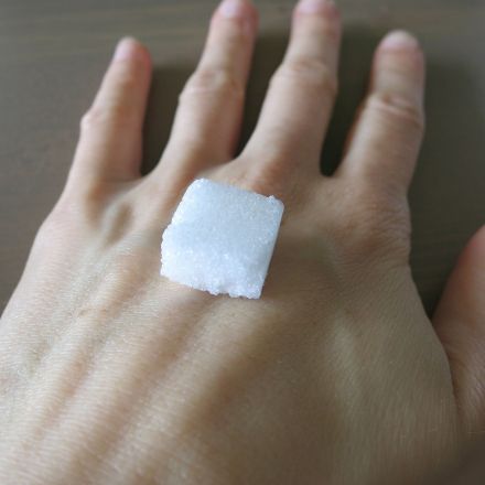 Würfelzucker gegen Wespenstiche