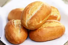 &Auml;ltere Br&ouml;tchen wieder frisch und knackig