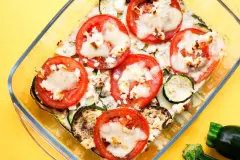 Zucchini-Tomaten-Gratin mit Feta