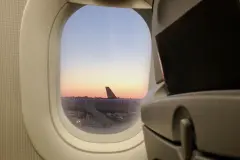 Kostenlos mehr Beinfreiheit im Flugzeug