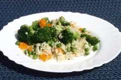 Schnelle, leichte vegane Paella (1 gro&szlig;e Portion)