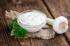 Knoblauch-Remoulade zum Croque