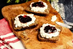 Feiner Aufstrich f&uuml;rs Fr&uuml;hst&uuml;cksbrot