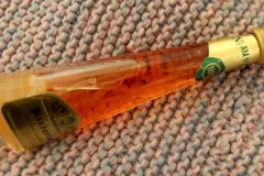 Warmes Tuch mit Schnaps gegen Ohrenschmerzen