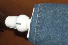 Kleidungsst&uuml;cke auf der Heizung trocknen