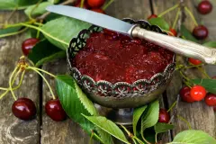 Eine Sorte Kirschen - 3 Sorten Marmelade