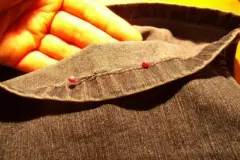 Jeans k&uuml;rzen und den Original-Saum erhalten