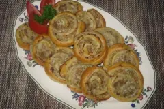 Hackschnecken mit Bl&auml;tterteig