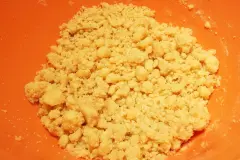 Einfache Streusel und Mandel- oder Nuss-Streusel