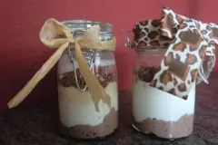 Dessert dekorativ servieren