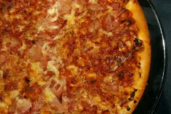 Pizza einpacken, ohne dass der Belag kleben bleibt