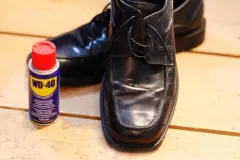 Lederschuhe impr&auml;gnieren mit WD40