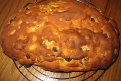 Fr&uuml;chtebrot mit Hefe