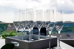 Party Gl&auml;ser kennzeichnen: mit Fensterabziehbildern