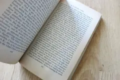 Verklebte Seiten? Ab ins Gefrierfach