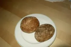 Hack im Brotteig und Brot