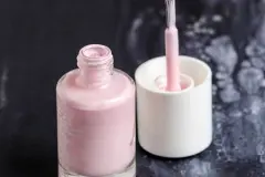 Nagellack l&auml;nger fl&uuml;ssig halten
