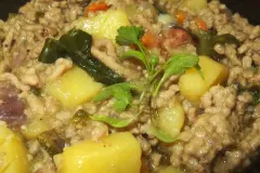 Kartoffel-Hackfleisch-Chinakohl-Eintopf naturell