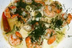 Gefrorene Garnelen zum Braten vorbereiten und braten