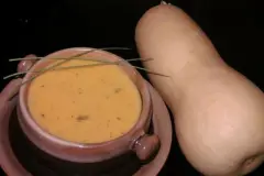 K&uuml;rbiscremesuppe mit Ingwer