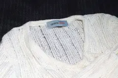 Blut aus Kleidung / wei&szlig;em Pullover entfernen