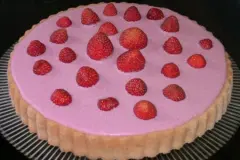 Erdbeerkuchen mit Erdbeerp&uuml;ree
