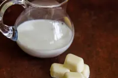 Reste von Sahne und Rama Sahne einfrieren