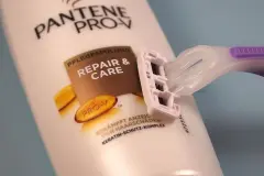 Pickelfreie "Bikinizone" mit Haarsp&uuml;lung