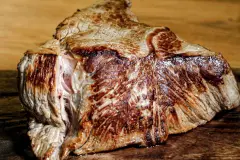 Braten und Sauce sch&ouml;n braun