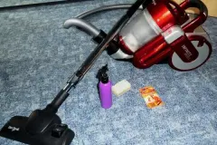 Teppich mit Backpulver reinigen - Mit Anleitung