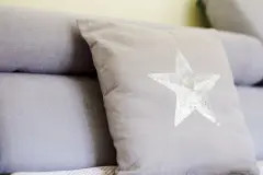 Kissenbezug aus altem T-Shirt