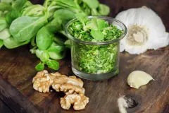 Feldsalat Pesto