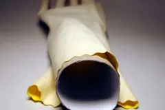 Nasse Gummihandschuhe (Innenseite) effizient trocknen