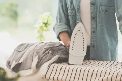 B&uuml;geleisensohle reinigen