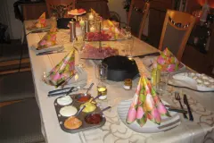 Muffinform als Sch&auml;lchen beim Grillen