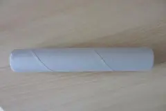 Toilettenrollen werden zur Geschenkverpackung
