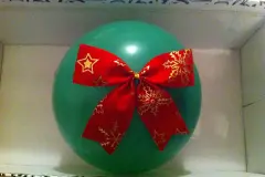 Geschenk verpacken: Geschenk im Luftballon