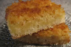 Kokos-Bienenstich-Blechkuchen - besonders saftig