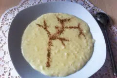 Muttis bester Milchreis mit Vanillepudding