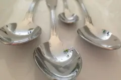 Angelaufenes Edelstahl Besteck ganz einfach reinigen