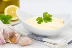 Feine helle Grundso&szlig;e ohne Mehlschwitze