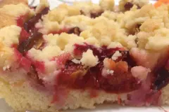 Pflaumenkuchen vom Blech mit Butterstreuseln