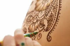 Chemotherapie-Tipp bei Haarausfall - Henna Tattoo