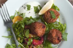 Zucchini Falafel mit Tzatziki - vegetarisch