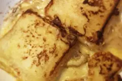 French Toast mit Ahornsirup